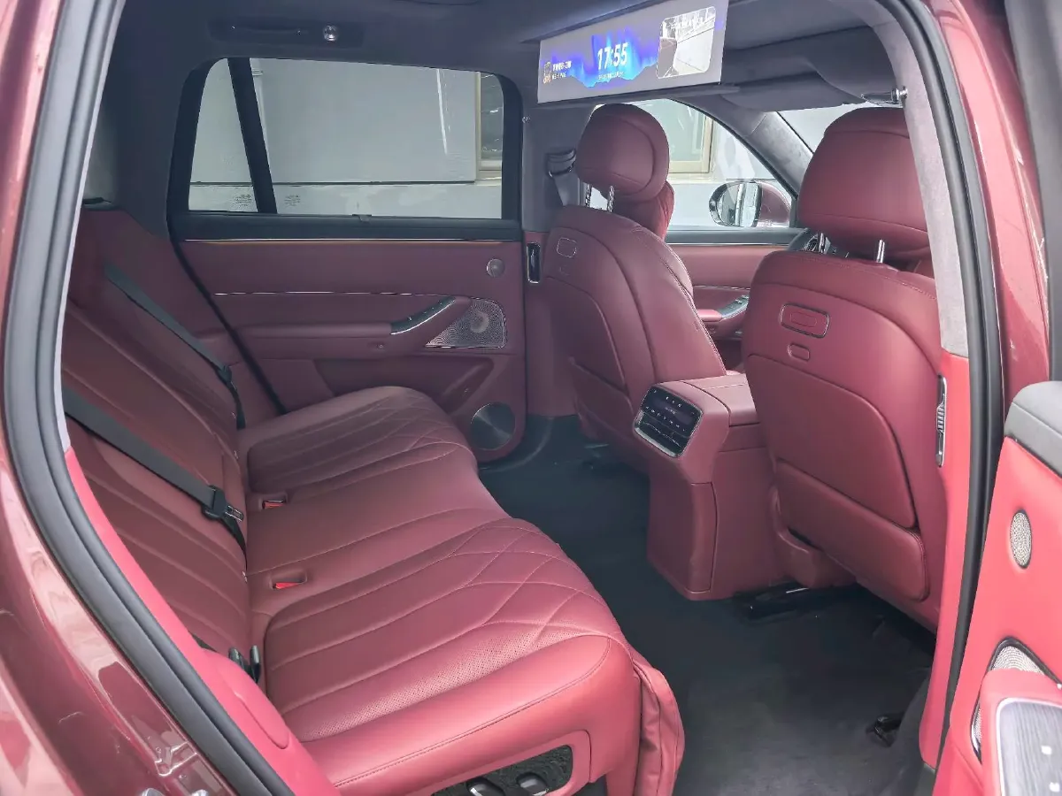2025 AITO AITO M8 REEV 160HP REEV 53.4KWH,autocango,china used car exporter,china ev exporter,chinese used car exporter,chinese used ev exporter