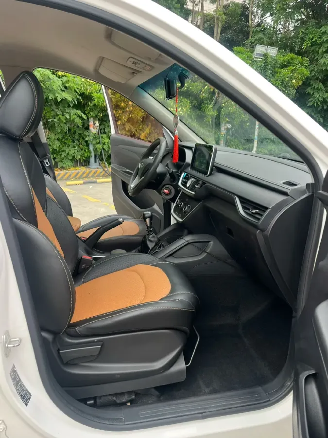 2018 WuLing HongGuang S3 1.5T 150HP L4 6MT,autocango,china used car exporter,china ev exporter,chinese used car exporter,chinese used ev exporter