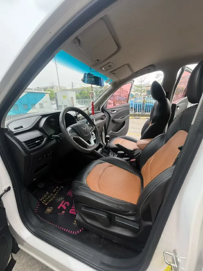 2018 WuLing HongGuang S3 1.5T 150HP L4 6MT,autocango,china used car exporter,china ev exporter,chinese used car exporter,chinese used ev exporter
