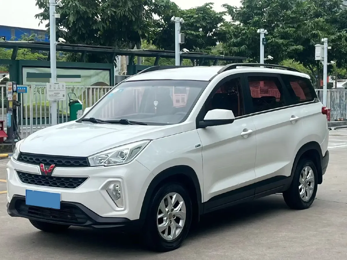 2018 WuLing HongGuang S3 1.5T 150HP L4 6MT,autocango,china used car exporter,china ev exporter,chinese used car exporter,chinese used ev exporter