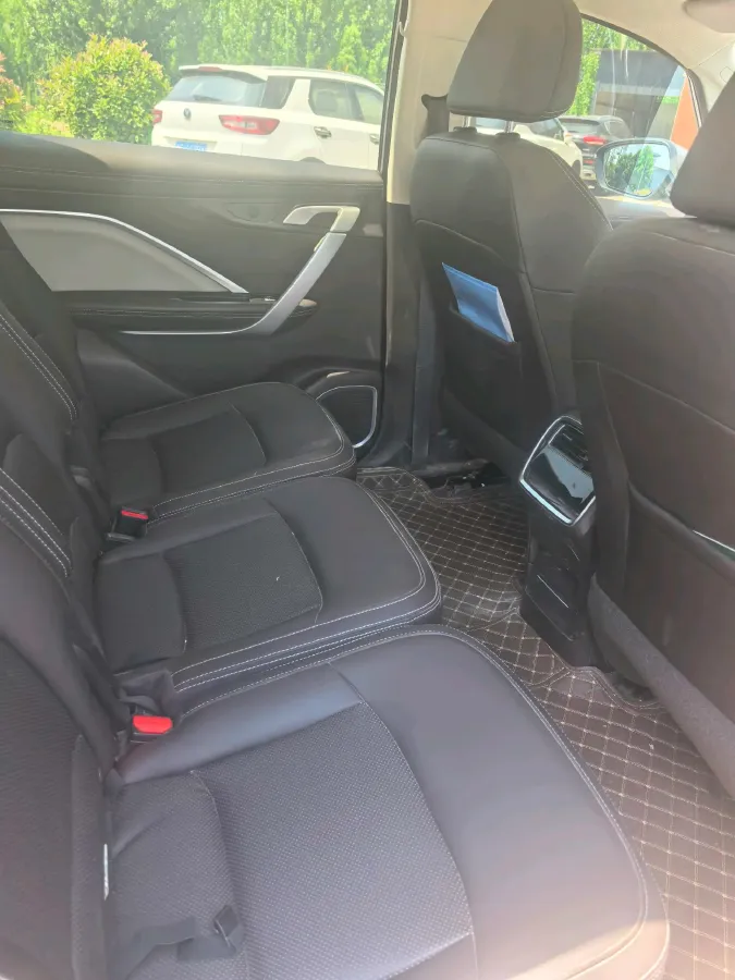 2021 Geely JiaJi 1.8T 184HP L4 7DCT,autocango,china used car exporter,china ev exporter,chinese used car exporter,chinese used ev exporter