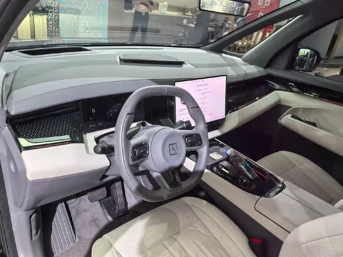 2024 Zeekr 009 BEV 108KWH,autocango,china used car exporter,china ev exporter,chinese used car exporter,chinese used ev exporter