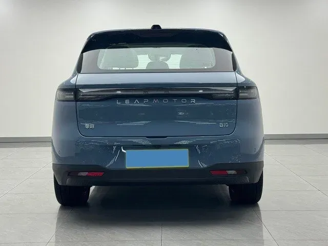 2025 Leapmotor B10 BEV 67.1KWH,autocango,china used car exporter,china ev exporter,chinese used car exporter,chinese used ev exporter