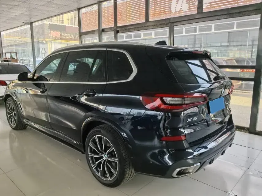 2022 BMW X5 2.0T 245HP L4 8AT,autocango,china used car exporter,china ev exporter,chinese used car exporter,chinese used ev exporter
