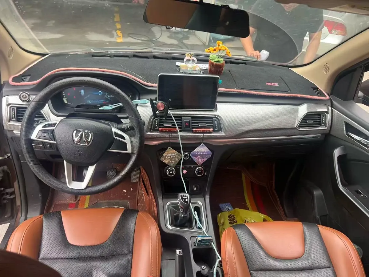2017 BAIC WeiWang M50F 1.5L 116HP L4 5MT,autocango,china used car exporter,china ev exporter,chinese used car exporter,chinese used ev exporter