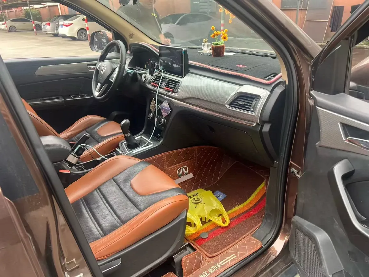 2017 BAIC WeiWang M50F 1.5L 116HP L4 5MT,autocango,china used car exporter,china ev exporter,chinese used car exporter,chinese used ev exporter