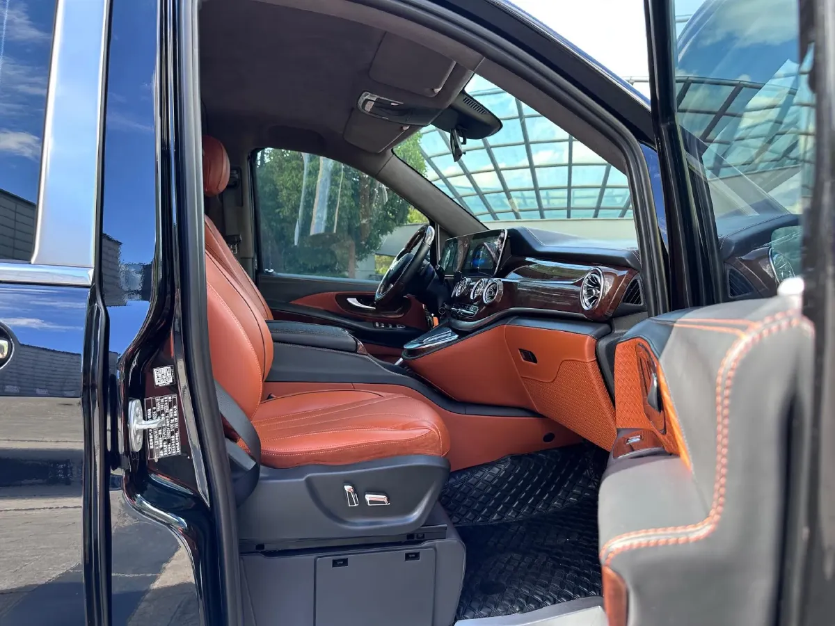 2023 Mercedes-Benz Vito 2.0T 211HP L4 9AT,autocango,china used car exporter,china ev exporter,chinese used car exporter,chinese used ev exporter
