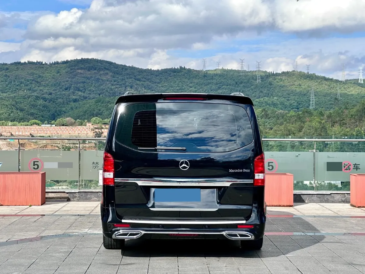 2023 Mercedes-Benz Vito 2.0T 211HP L4 9AT,autocango,china used car exporter,china ev exporter,chinese used car exporter,chinese used ev exporter