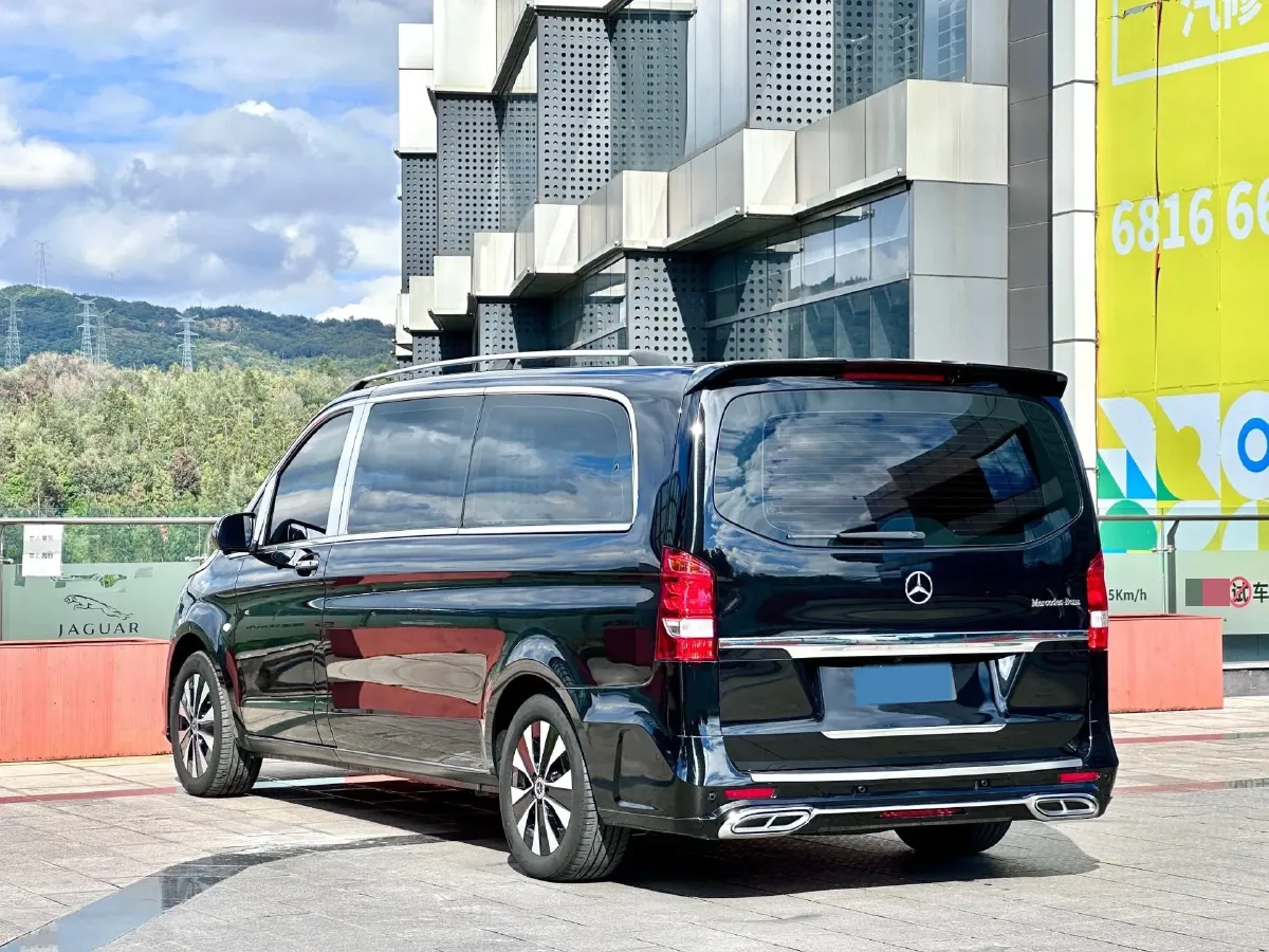 2023 Mercedes-Benz Vito 2.0T 211HP L4 9AT,autocango,china used car exporter,china ev exporter,chinese used car exporter,chinese used ev exporter