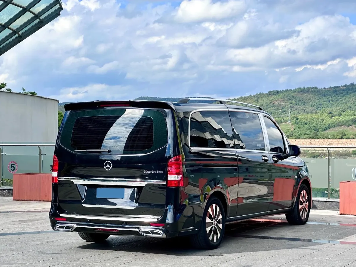 2023 Mercedes-Benz Vito 2.0T 211HP L4 9AT,autocango,china used car exporter,china ev exporter,chinese used car exporter,chinese used ev exporter