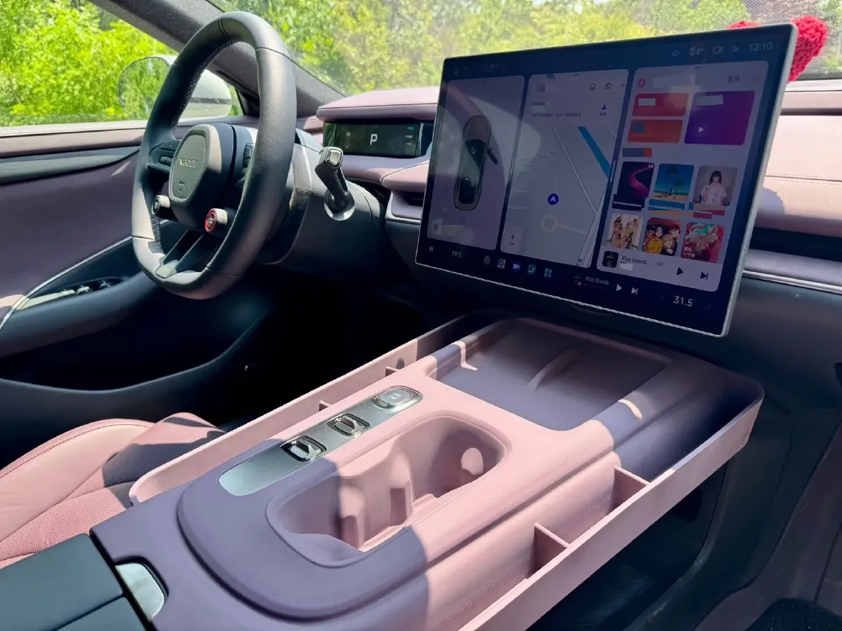 2024 MI SU7 BEV 73.6KWH,autocango,china used car exporter,china ev exporter,chinese used car exporter,chinese used ev exporter