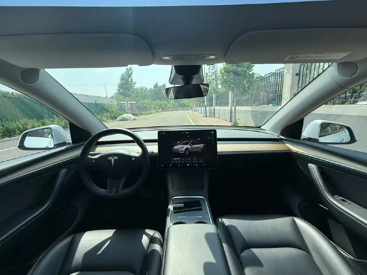 2022 Tesla Model Y BEV 60KWH,autocango,china used car exporter,china ev exporter,chinese used car exporter,chinese used ev exporter