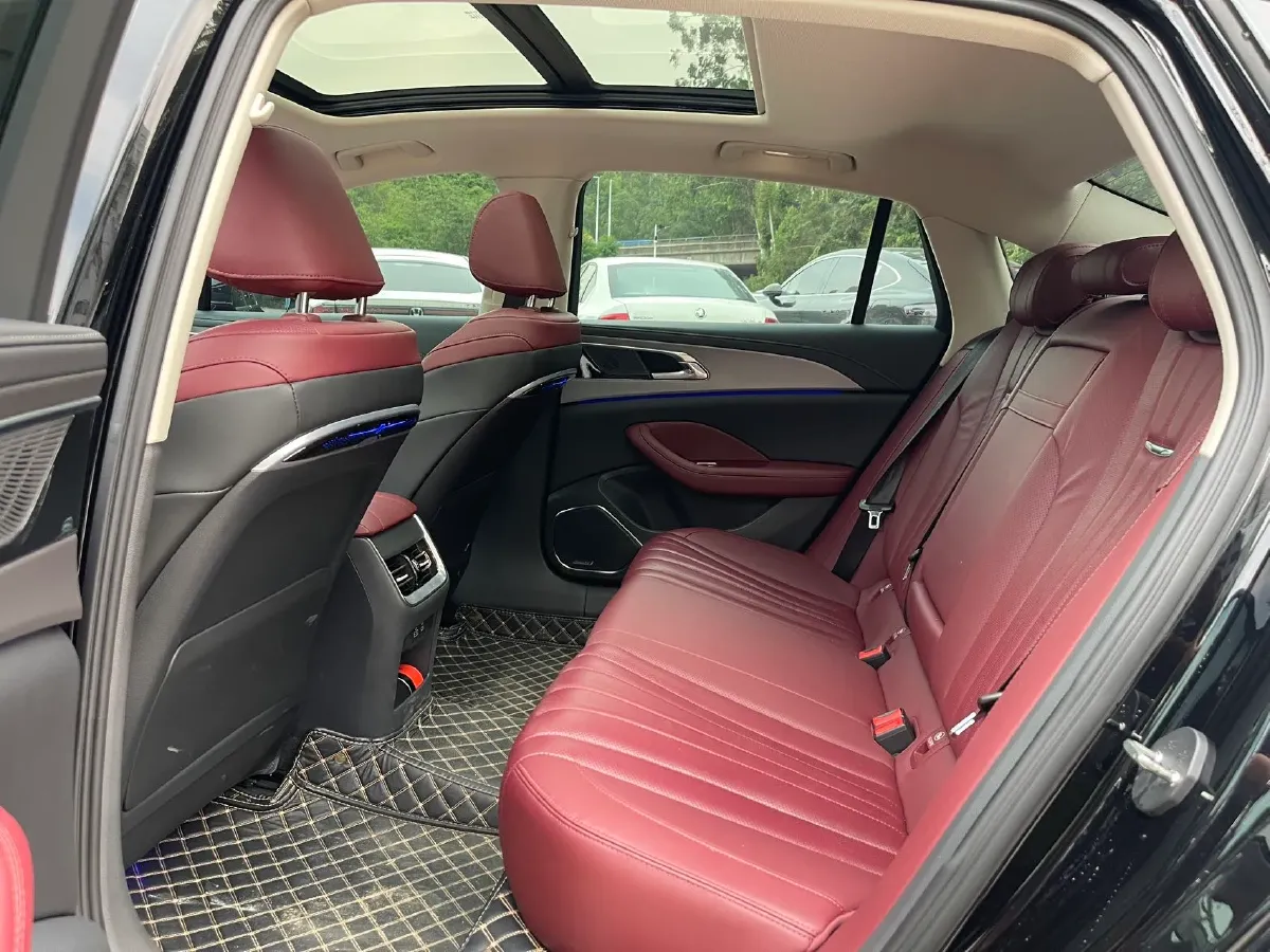 2022 HongQi H5 1.8T 197HP L4 6AT,autocango,china used car exporter,china ev exporter,chinese used car exporter,chinese used ev exporter