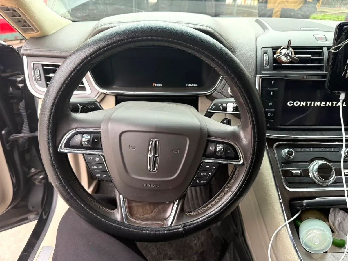 2018 Lincoln Continental 2.0T 261HP L4 6AT,autocango,china used car exporter,china ev exporter,chinese used car exporter,chinese used ev exporter