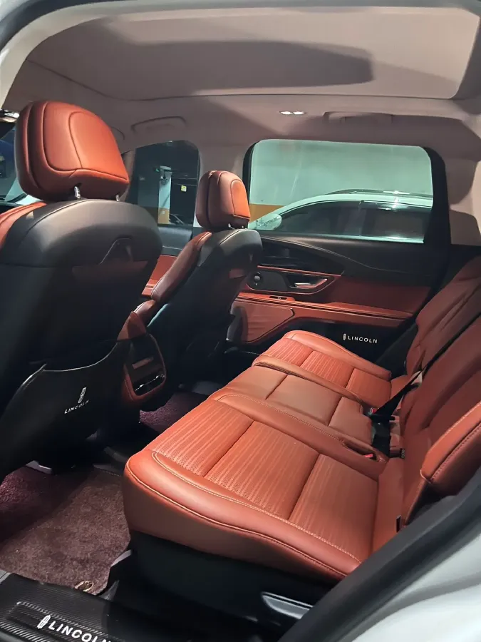 2025 Lincoln Nautilus 2.0T 261HP L4 8AT,autocango,china used car exporter,china ev exporter,chinese used car exporter,chinese used ev exporter