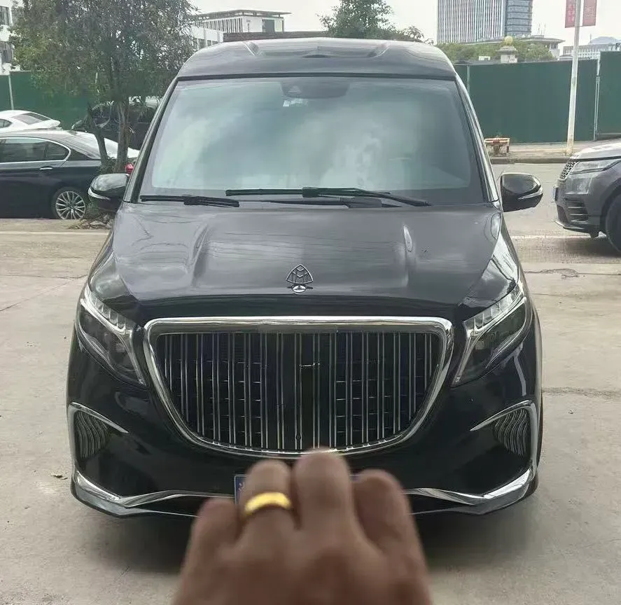 2021 Mercedes-Benz V Class 2.0T 211HP L4 9AT,autocango,china used car exporter,china ev exporter,chinese used car exporter,chinese used ev exporter