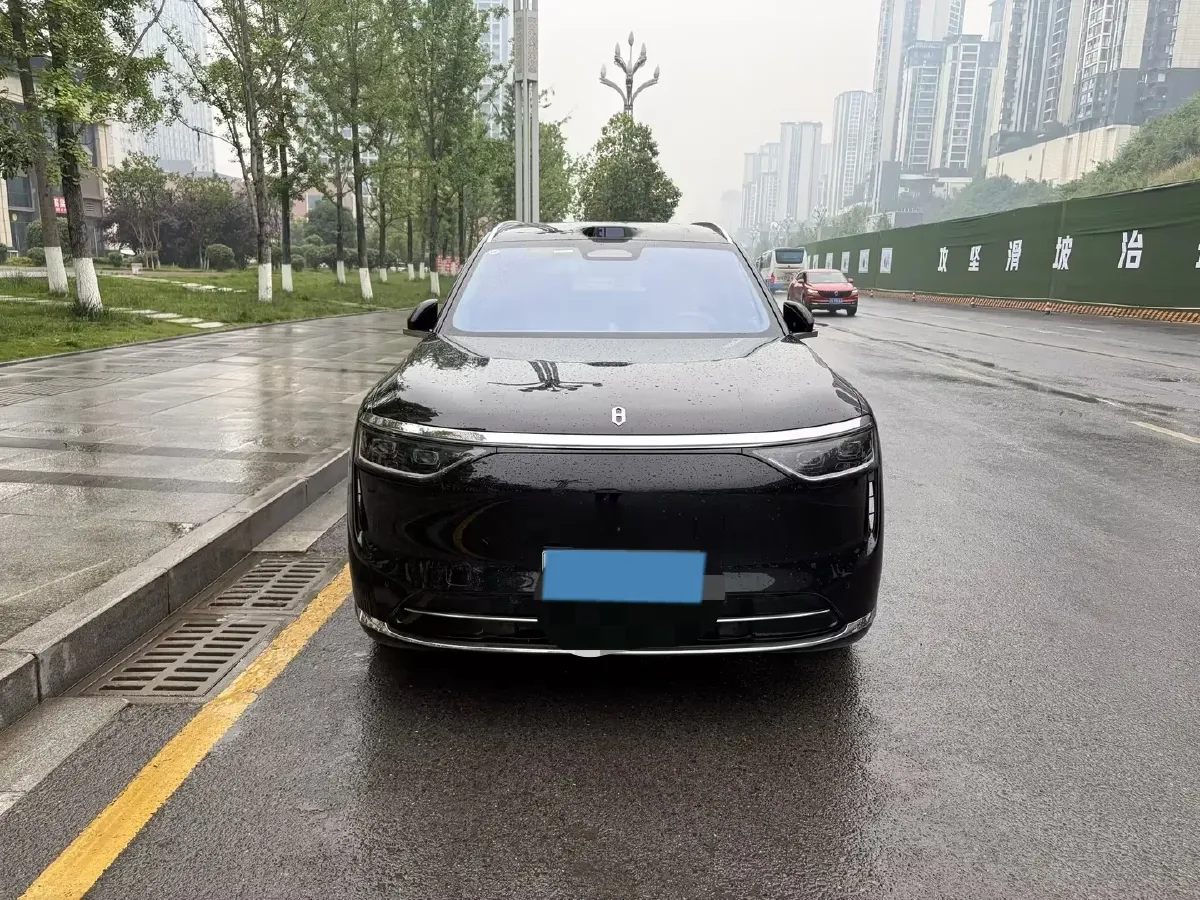 2025 AITO AITO M8 REEV 160HP REEV 53.4KWH,autocango,china used car exporter,china ev exporter,chinese used car exporter,chinese used ev exporter