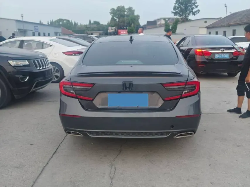 2022 Honda Accord 1.5T 194HP L4 CVT,autocango,china used car exporter,china ev exporter,chinese used car exporter,chinese used ev exporter