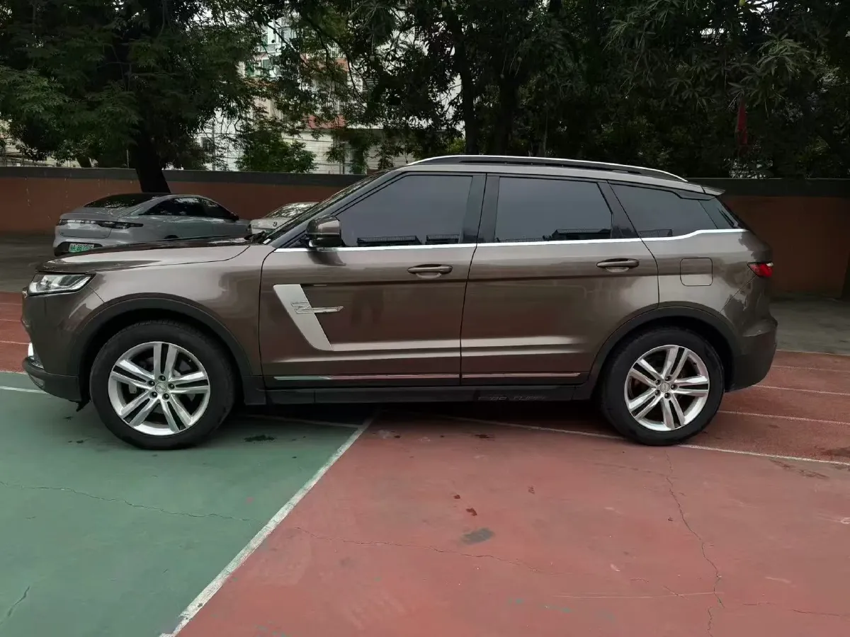 2017 Zotye T700 1.8T 177HP L4 6DCT,autocango,china used car exporter,china ev exporter,chinese used car exporter,chinese used ev exporter