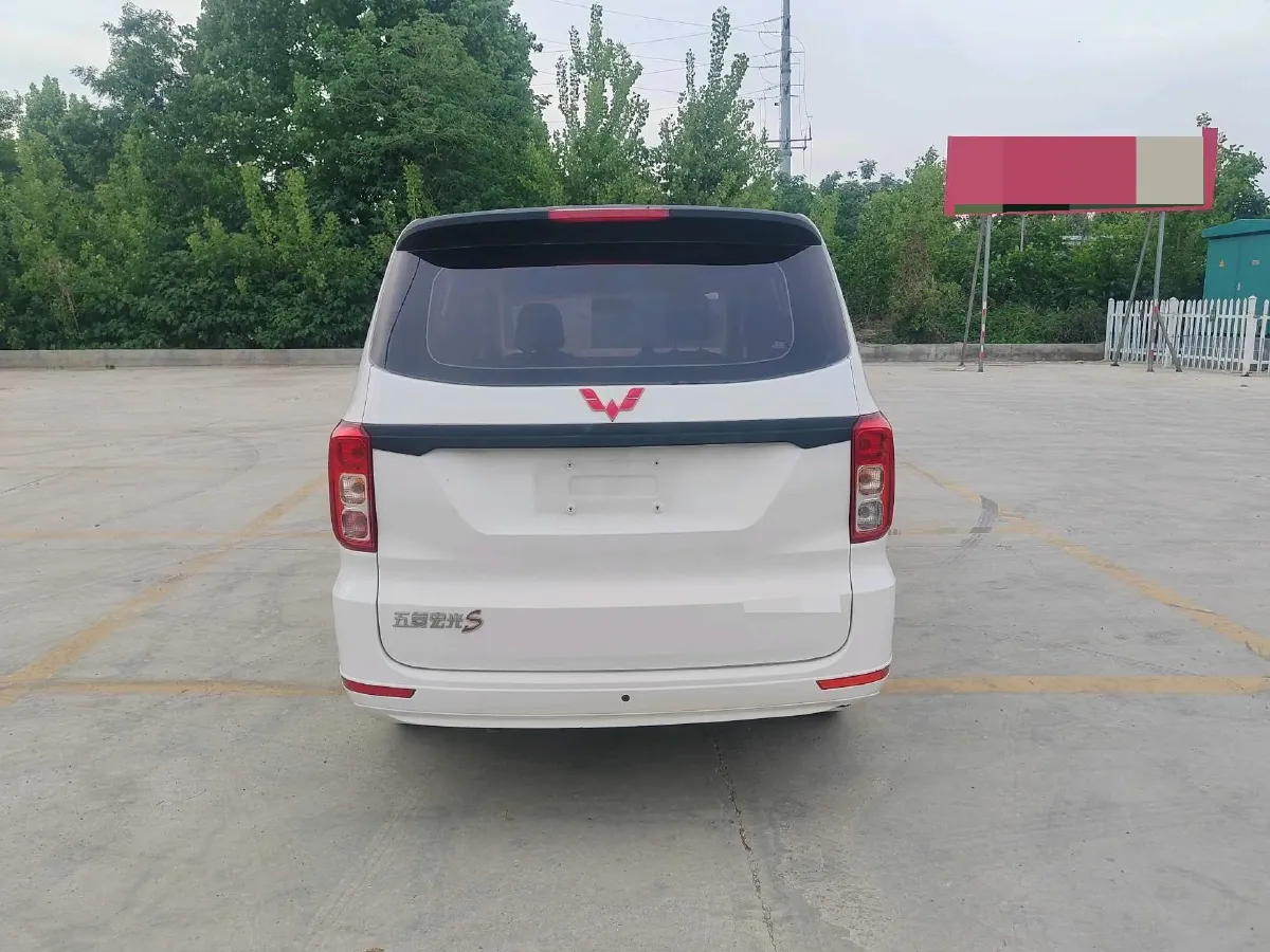 2019 WuLing HongGuang 1.5L 99HP L4 6MT,autocango,china used car exporter,china ev exporter,chinese used car exporter,chinese used ev exporter