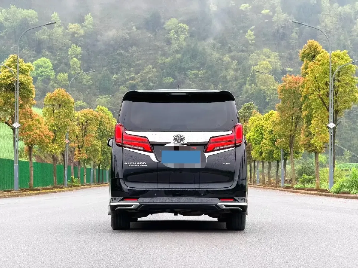 2018 Toyota Alphard 3.5L 301HP V6 8AT,autocango,china used car exporter,china ev exporter,chinese used car exporter,chinese used ev exporter