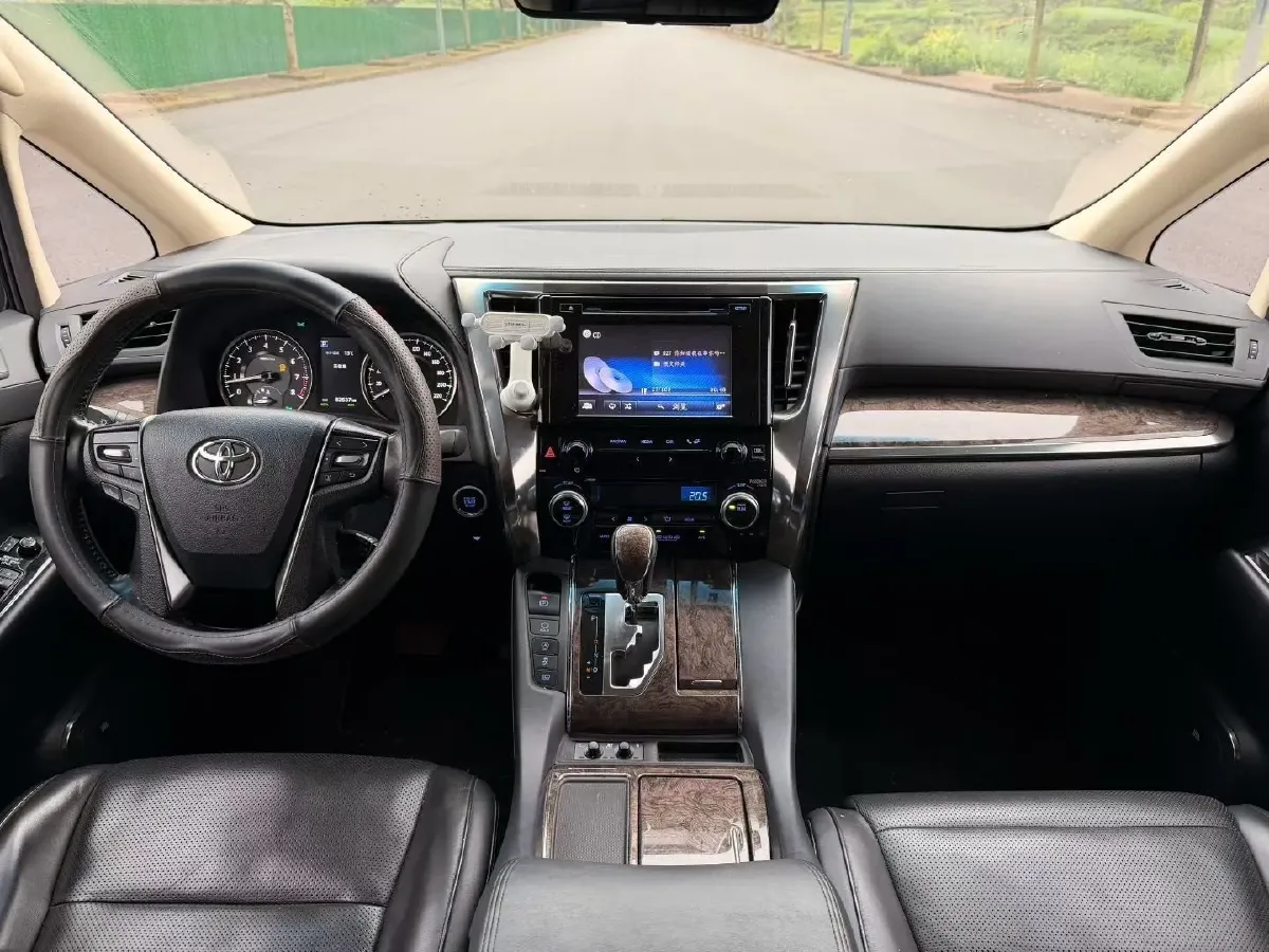 2018 Toyota Alphard 3.5L 301HP V6 8AT,autocango,china used car exporter,china ev exporter,chinese used car exporter,chinese used ev exporter