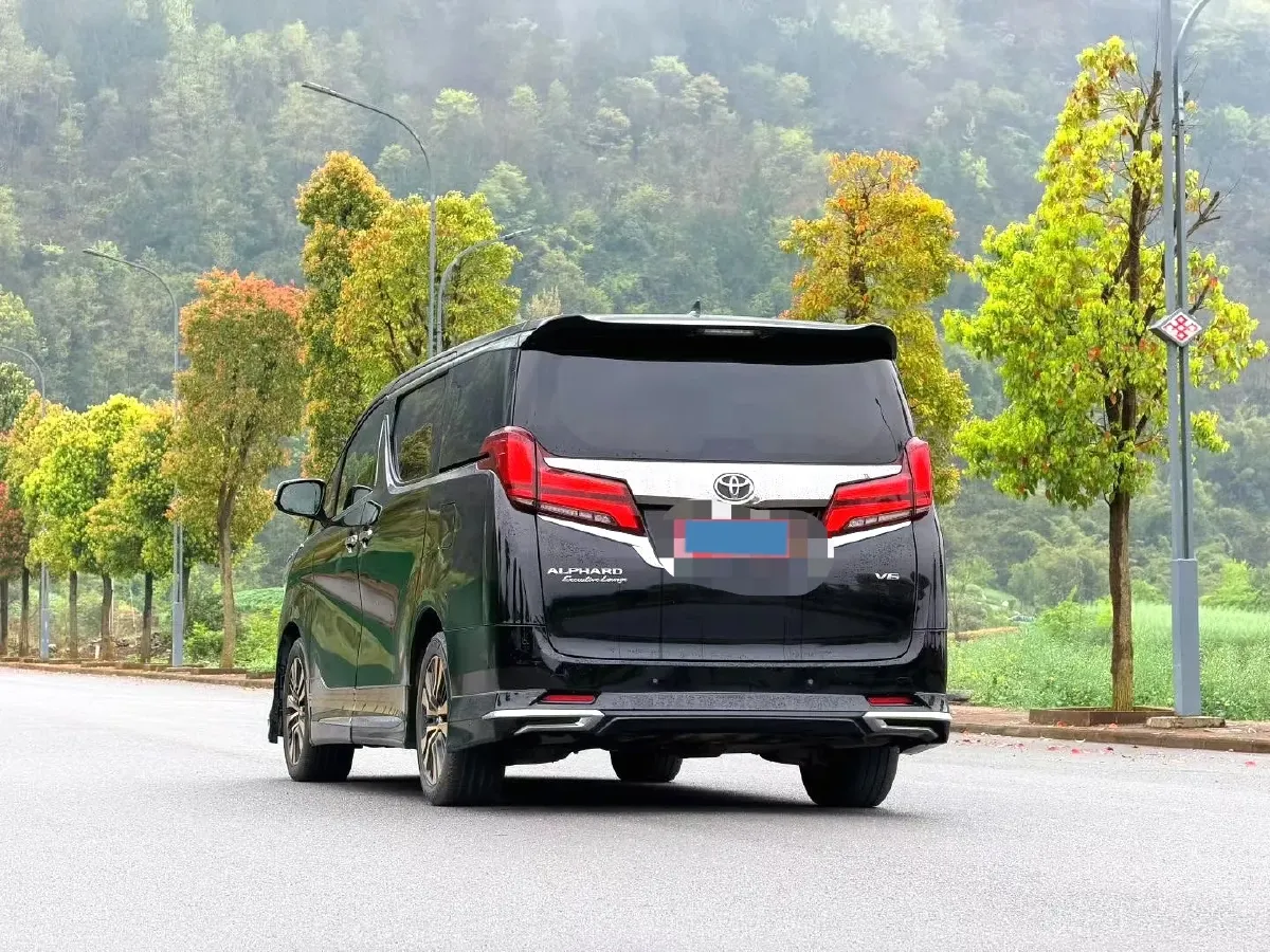 2018 Toyota Alphard 3.5L 301HP V6 8AT,autocango,china used car exporter,china ev exporter,chinese used car exporter,chinese used ev exporter