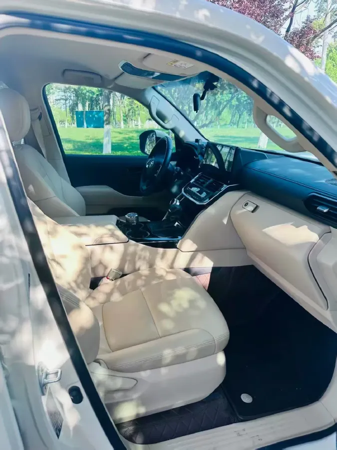 2024 Chevrolet Monza 1.3T 163HP L3 6AT,autocango,china used car exporter,china ev exporter,chinese used car exporter,chinese used ev exporter