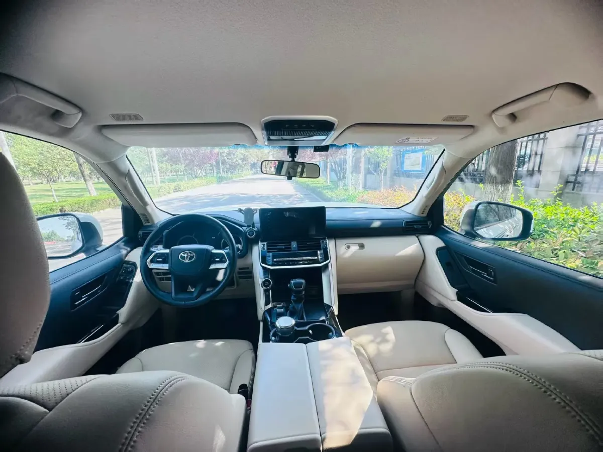 2024 Chevrolet Monza 1.3T 163HP L3 6AT,autocango,china used car exporter,china ev exporter,chinese used car exporter,chinese used ev exporter