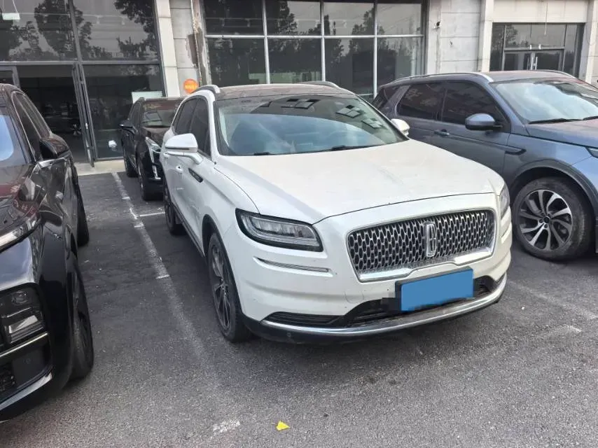 2021 Lincoln Nautilus 2.0T 245HP L4 8AT,autocango,china used car exporter,china ev exporter,chinese used car exporter,chinese used ev exporter