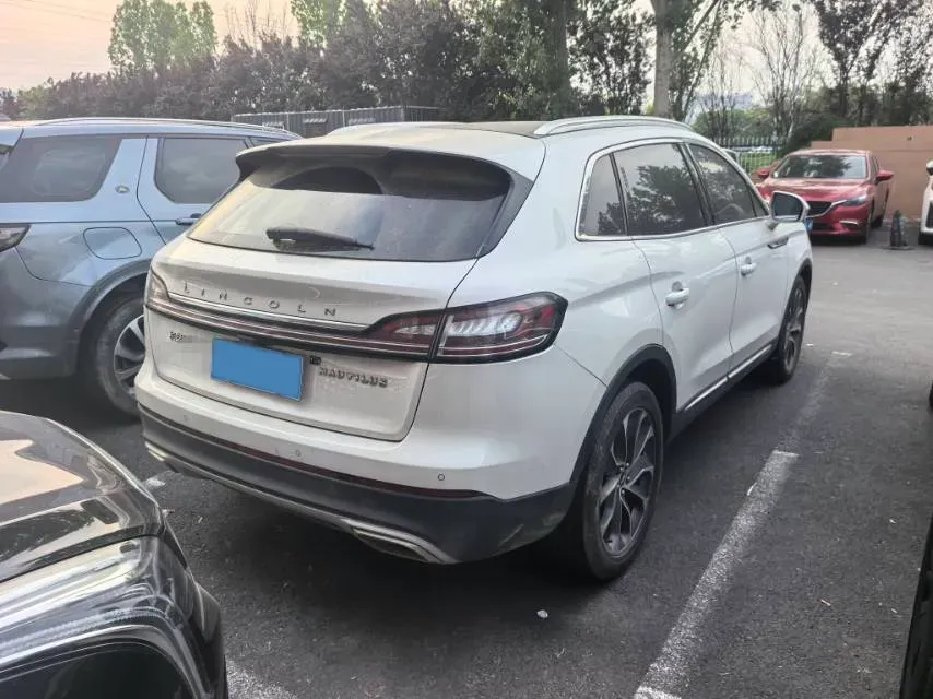 2021 Lincoln Nautilus 2.0T 245HP L4 8AT,autocango,china used car exporter,china ev exporter,chinese used car exporter,chinese used ev exporter