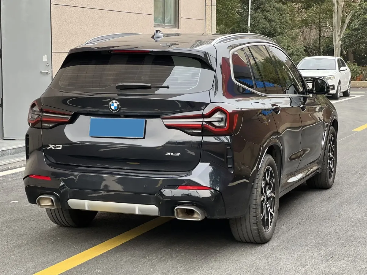 2022 BMW X3 2.0T 184HP L4 8AT,autocango,china used car exporter,china ev exporter,chinese used car exporter,chinese used ev exporter