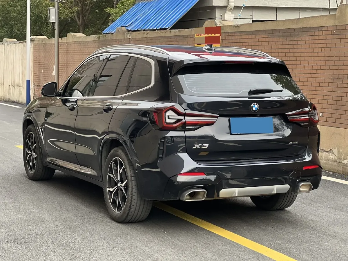 2022 BMW X3 2.0T 184HP L4 8AT,autocango,china used car exporter,china ev exporter,chinese used car exporter,chinese used ev exporter
