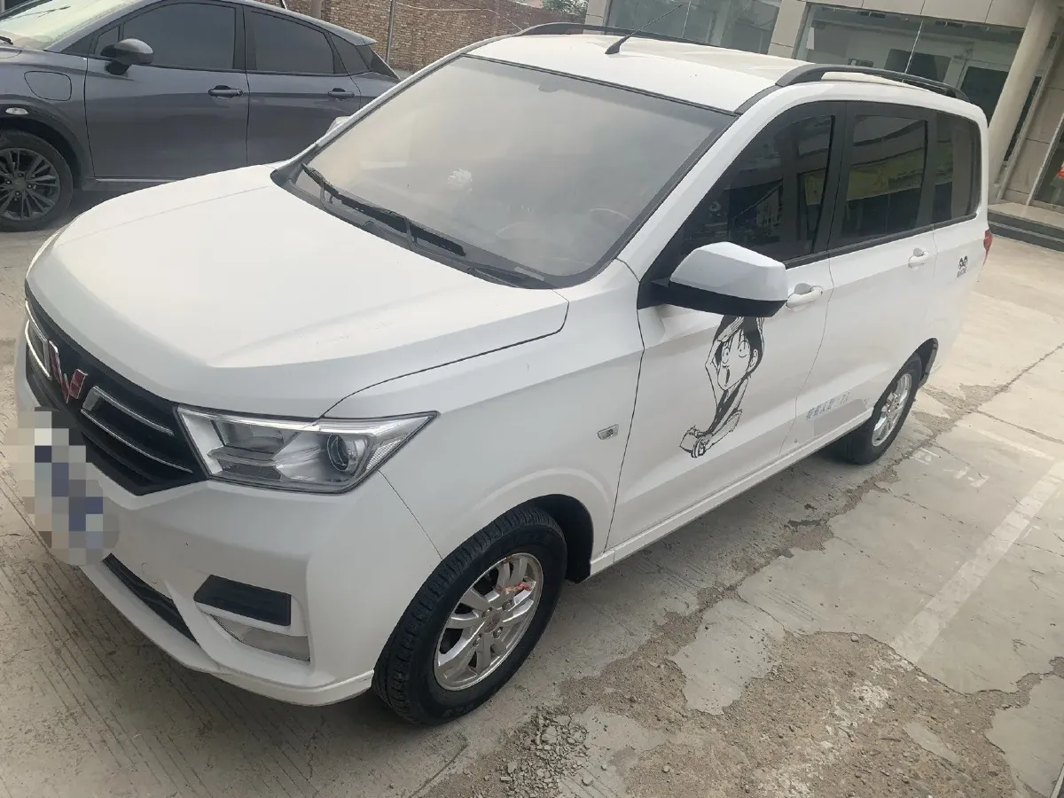 2019 WuLing HongGuang 1.5L 99HP L4 6MT,autocango,china used car exporter,china ev exporter,chinese used car exporter,chinese used ev exporter