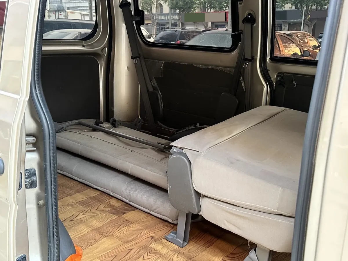 2016 WuLing RongGuang V 1.5L 112HP L4 5MT,autocango,china used car exporter,china ev exporter,chinese used car exporter,chinese used ev exporter
