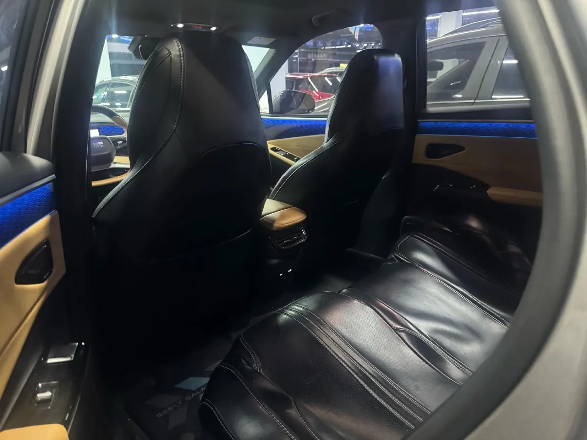 2023 Geely Galaxy L7 1.5T 163HP L4 3DHT PHEV 18.7KWH,autocango,china used car exporter,china ev exporter,chinese used car exporter,chinese used ev exporter