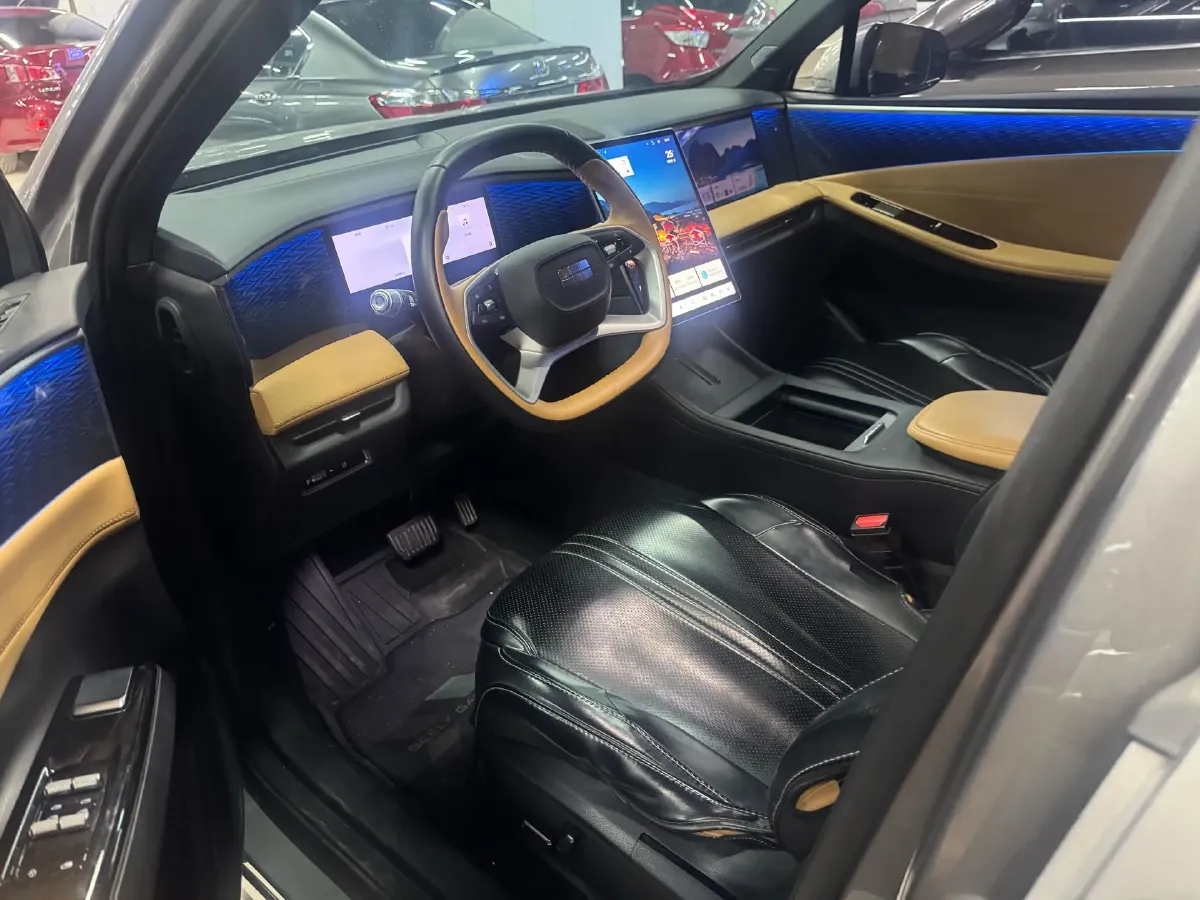 2023 Geely Galaxy L7 1.5T 163HP L4 3DHT PHEV 18.7KWH,autocango,china used car exporter,china ev exporter,chinese used car exporter,chinese used ev exporter