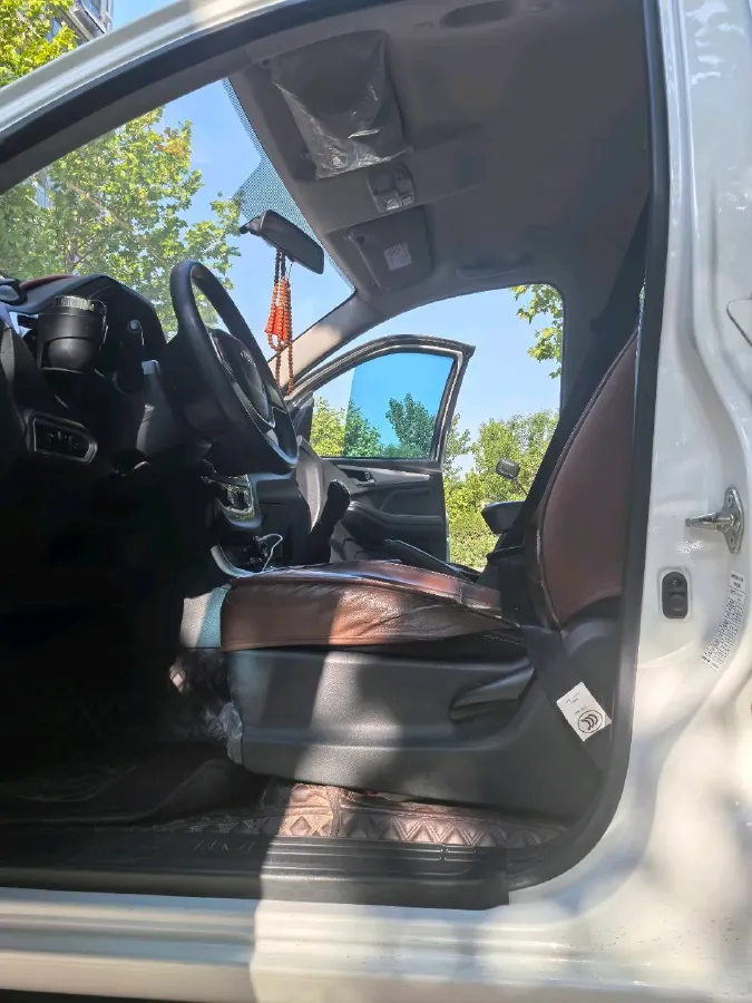 2022 Isuzu RE-MAX Jim 2.8T 120HP L4 5MT,autocango,china used car exporter,china ev exporter,chinese used car exporter,chinese used ev exporter