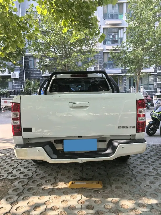 2022 Isuzu RE-MAX Jim 2.8T 120HP L4 5MT,autocango,china used car exporter,china ev exporter,chinese used car exporter,chinese used ev exporter