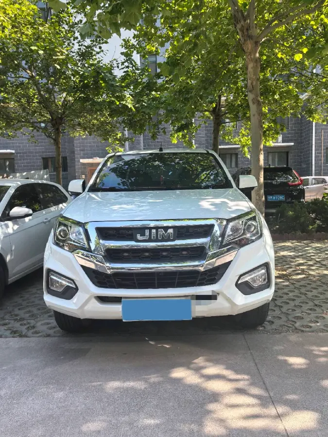 2022 Isuzu RE-MAX Jim 2.8T 120HP L4 5MT,autocango,china used car exporter,china ev exporter,chinese used car exporter,chinese used ev exporter