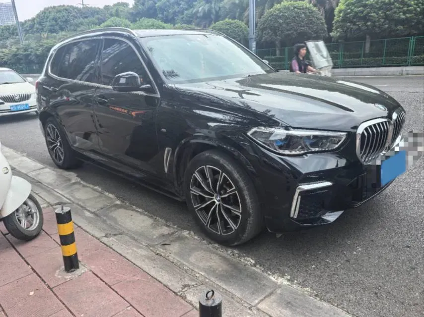 2022 BMW X5 2.0T 245HP L4 8AT,autocango,china used car exporter,china ev exporter,chinese used car exporter,chinese used ev exporter