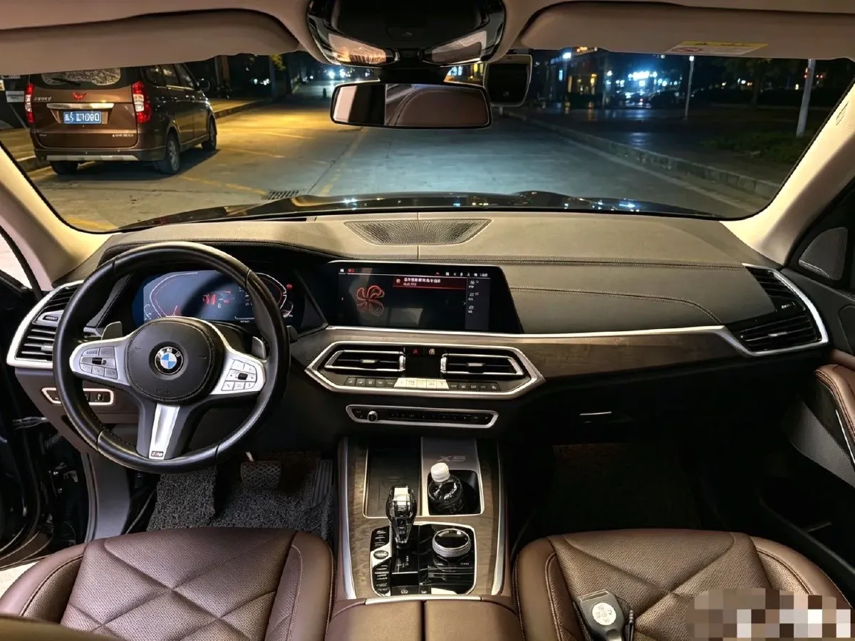 2022 BMW X5 2.0T 245HP L4 8AT,autocango,china used car exporter,china ev exporter,chinese used car exporter,chinese used ev exporter
