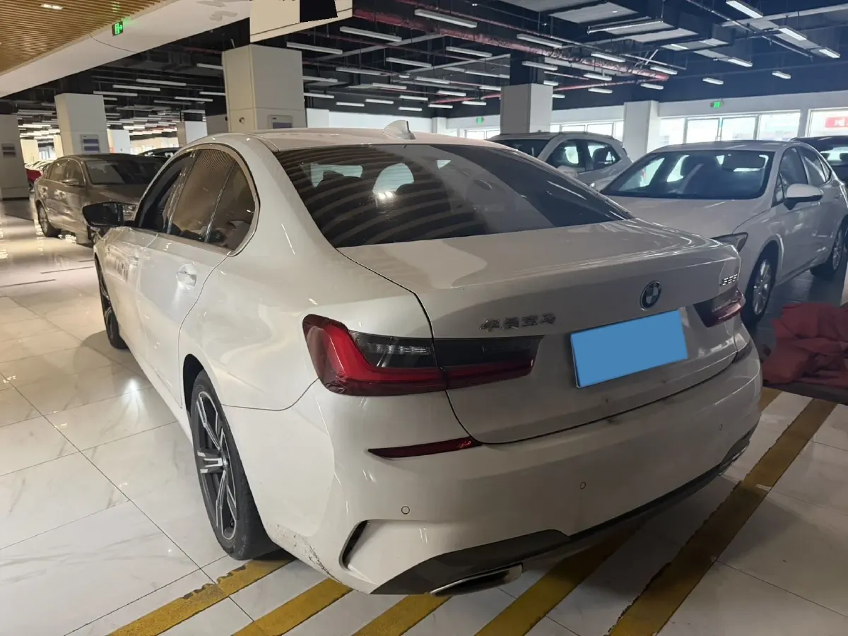 2022 BMW 3 Series 2.0T 184HP L4 8AT,autocango,china used car exporter,china ev exporter,chinese used car exporter,chinese used ev exporter