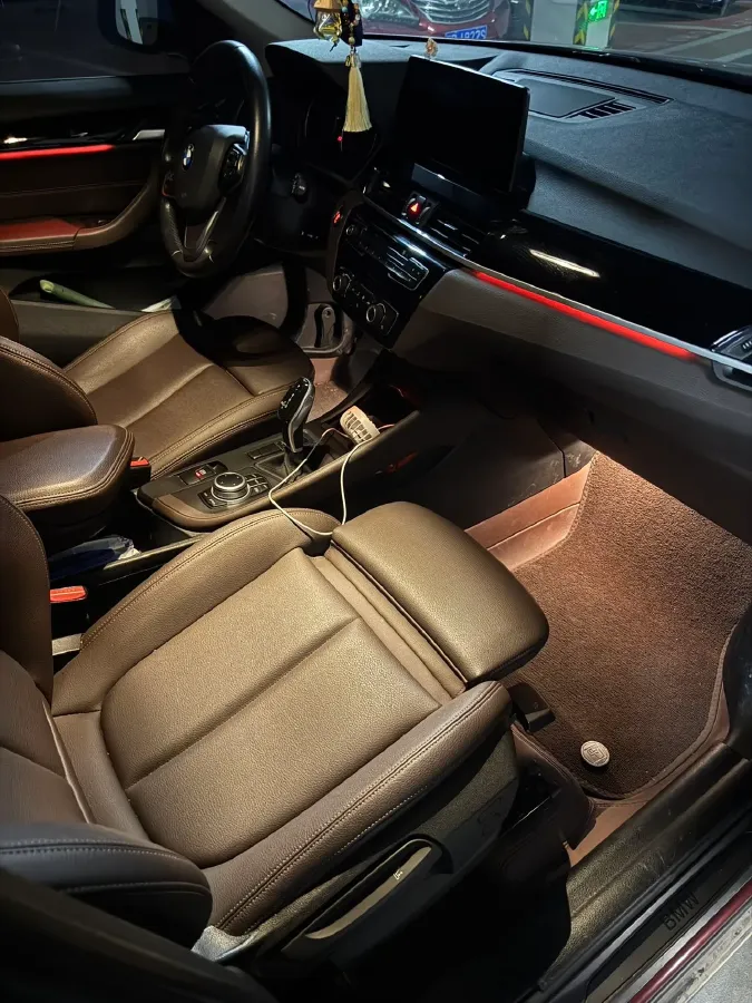 2021 BMW X1 1.5T 140HP L3 7DCT,autocango,china used car exporter,china ev exporter,chinese used car exporter,chinese used ev exporter