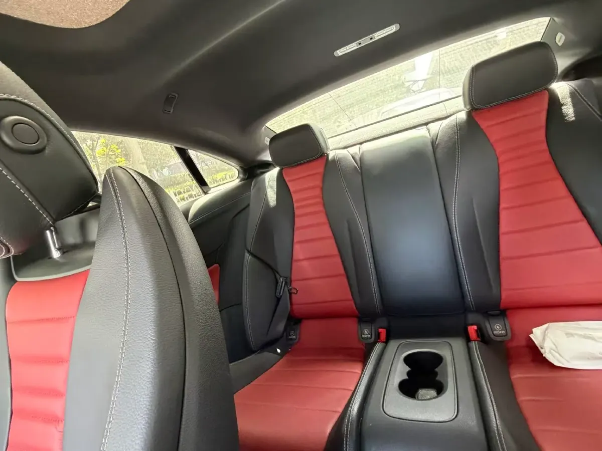 2021 Mercedes-Benz E Class 1.5T 184HP L4 9AT,autocango,china used car exporter,china ev exporter,chinese used car exporter,chinese used ev exporter