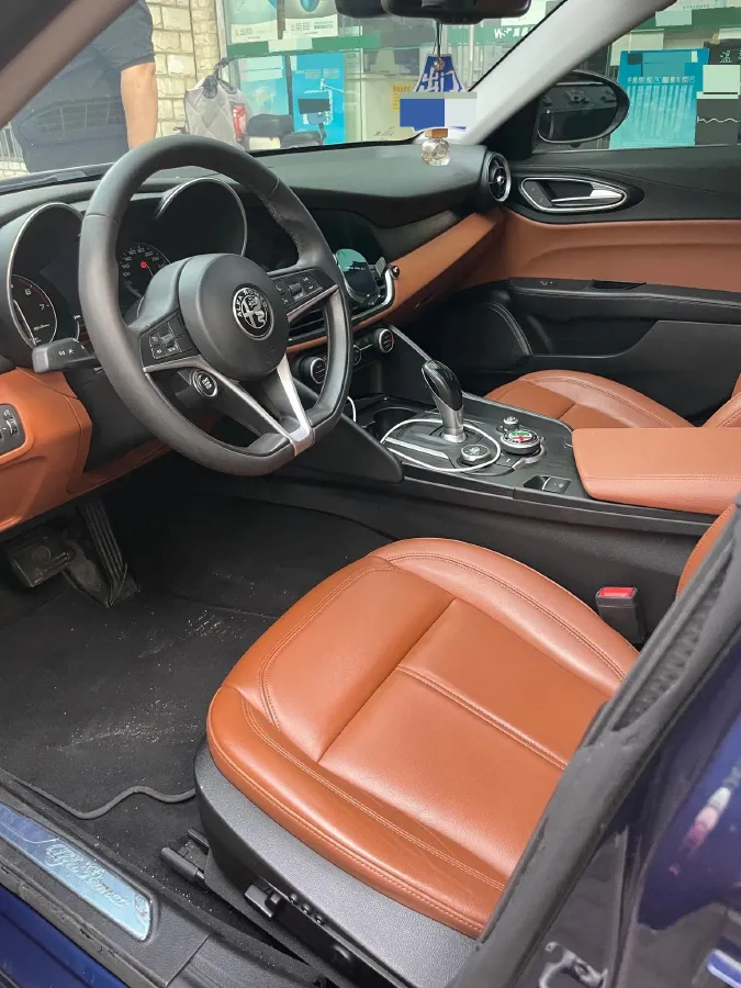 2017 Toyota Highlander 2.0T 220HP L4 6AT,autocango,china used car exporter,china ev exporter,chinese used car exporter,chinese used ev exporter