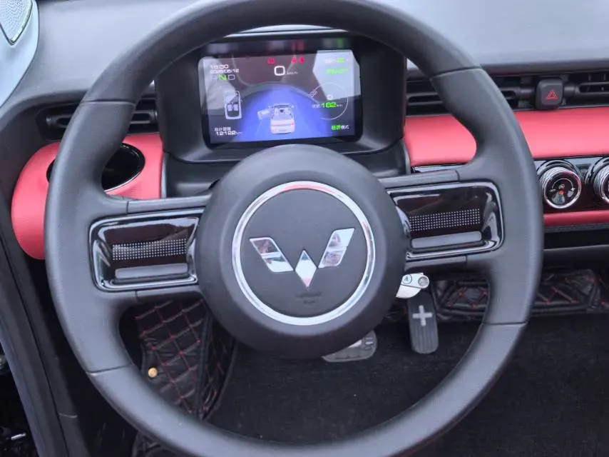 2022 WuLing HongGuang MINI EV BEV 26.5KWH,autocango,china used car exporter,china ev exporter,chinese used car exporter,chinese used ev exporter
