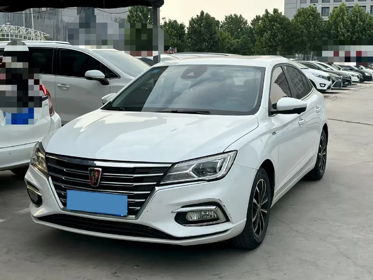 2020 Roewe i5 1.5L 120HP L4 CVT,autocango,china used car exporter,china ev exporter,chinese used car exporter,chinese used ev exporter