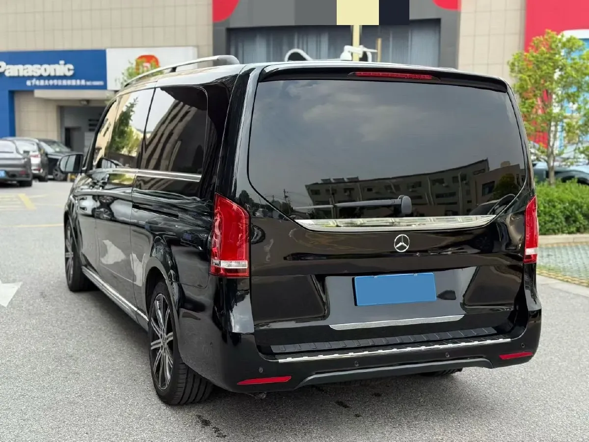 2021 Mercedes-Benz V Class 2.0T 211HP L4 9AT,autocango,china used car exporter,china ev exporter,chinese used car exporter,chinese used ev exporter