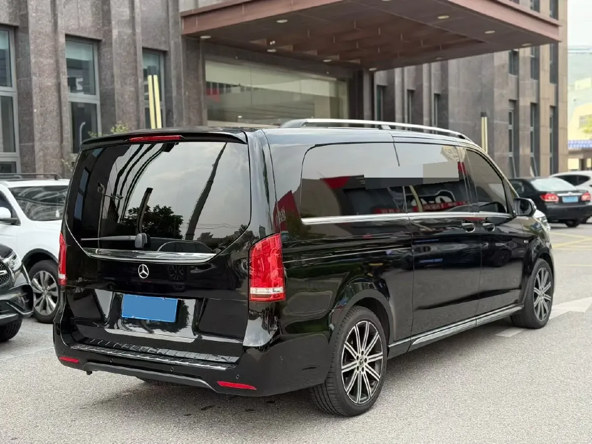 2021 Mercedes-Benz V Class 2.0T 211HP L4 9AT,autocango,china used car exporter,china ev exporter,chinese used car exporter,chinese used ev exporter